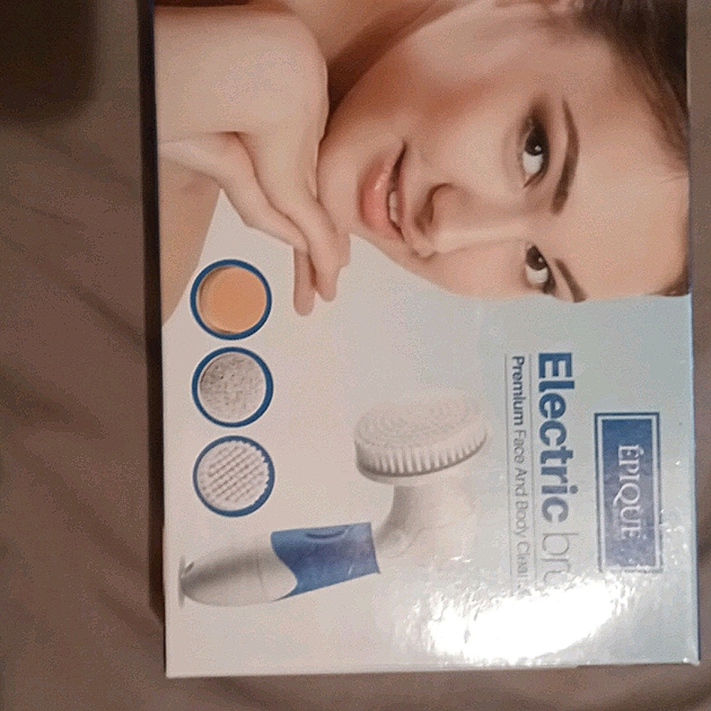 Microderm electric face cleaner